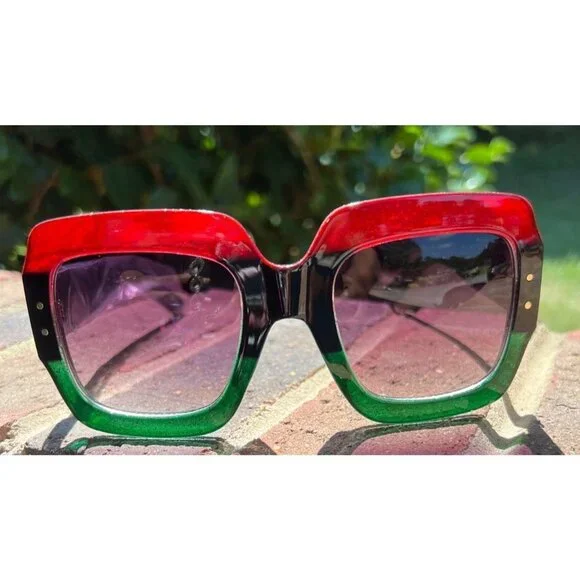 Fashion Red And Green Sunglasses Gucci | Accessories | Gucci Red And Green Fashion Sunglasses  main image 2